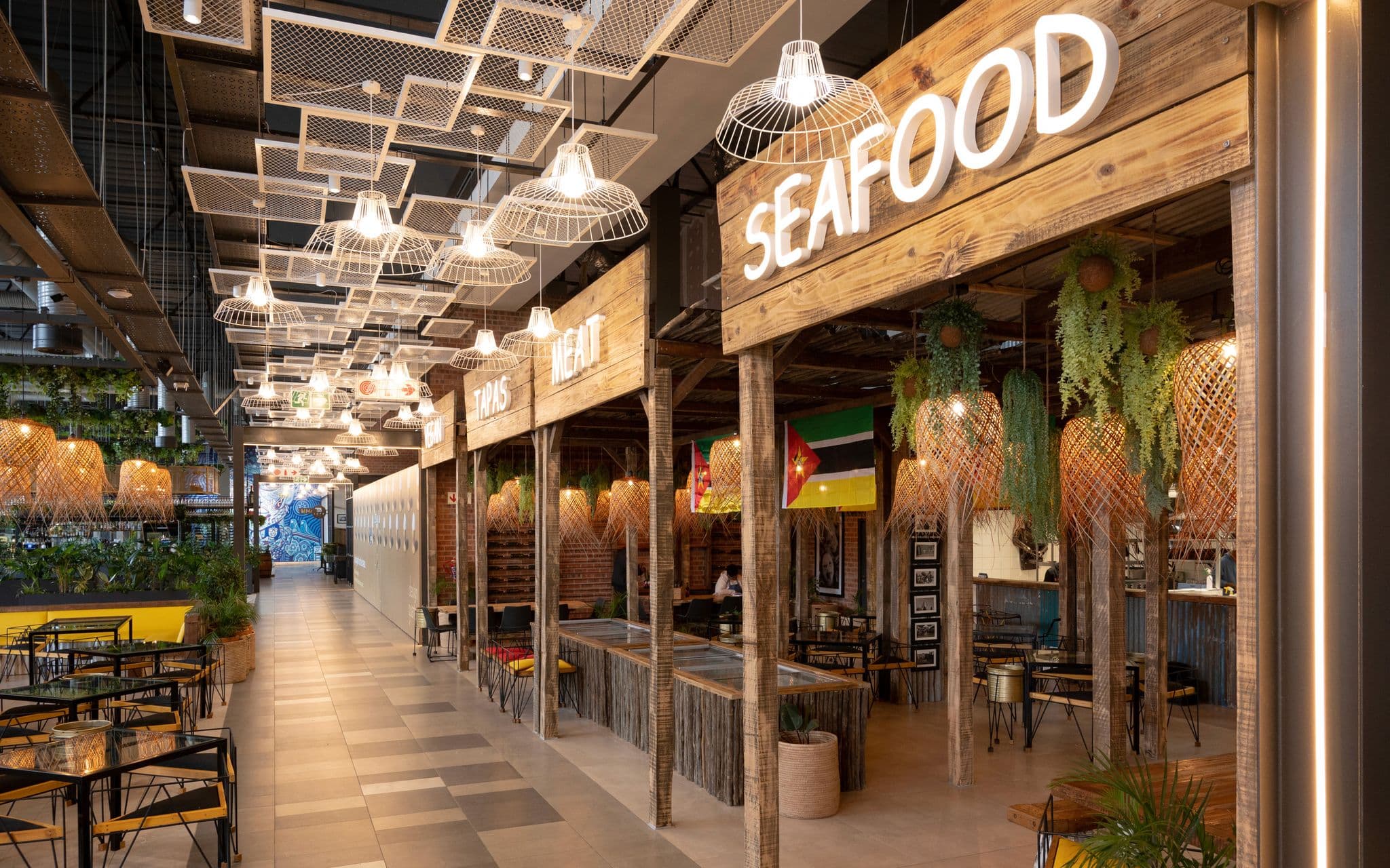 +258 Mozambique — Retail architecture by Studio3B — view 2